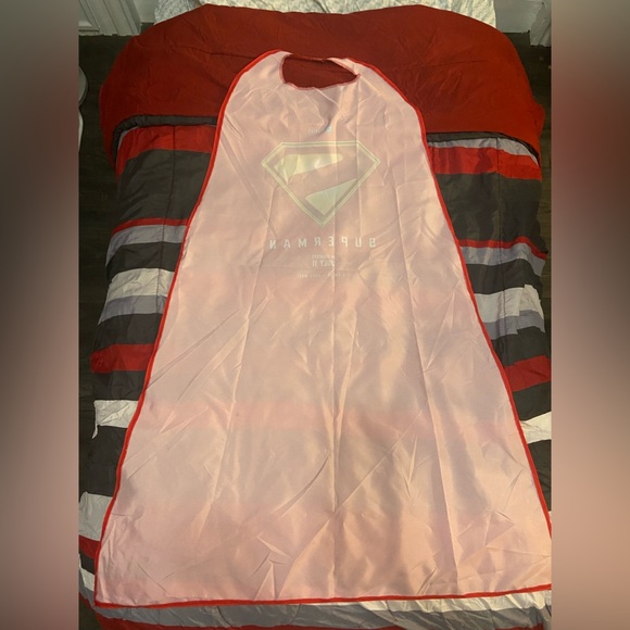 🦸♂️ DC Studios Superman Promo Cape – Theatrical Release July 11, 2025 - Picture 3 of 7